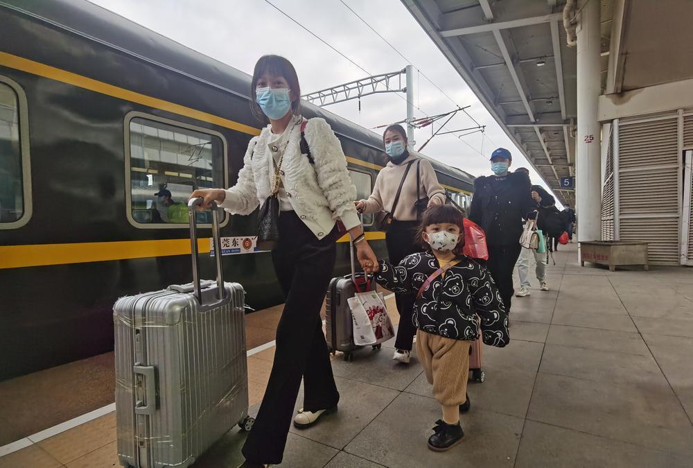 场站深圳北包车接送